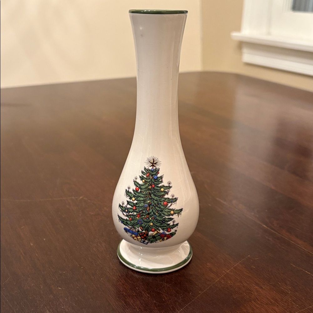 Festive Cuthbertson Christmas Tree Vase